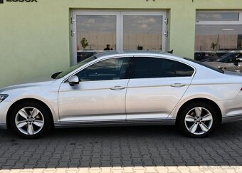 Volkswagen Passat 2,0 TDI ELEGANCE NAVI ACC - 10