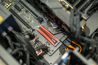 I7-7700k + RTX 2080 32gb ram - 10