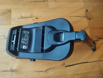 Maxi Cosi autosedačka Cabrio Fix i-Size + základna - 10