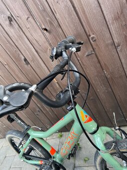 ACADEMY, vel. 16 - 10