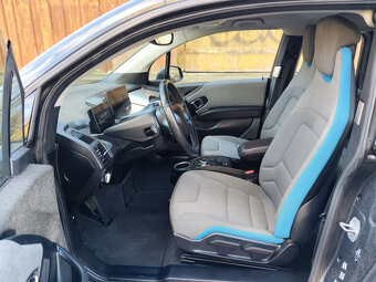 BMW i3 REX - s Range Extenderem - 10