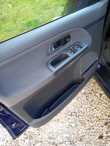 Seat Alhambra 2.0 tdi 2008 bez koroze, teče řízení - 10