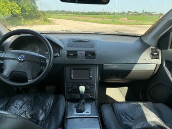 Volvo XC90 - 10