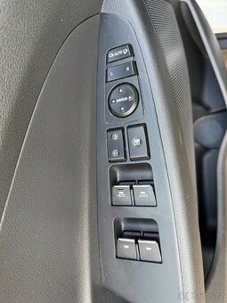 Hyundai Tucson 1.6 TGDi 130kW 68000km automat - 10