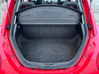 VW New Beetle 2.0 - 10