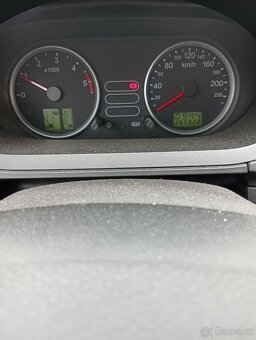 Ford fiesta - 10