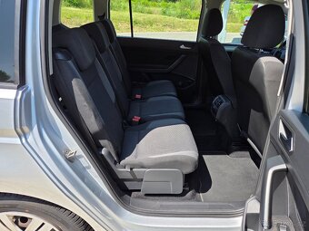 Nabízím k prodeji Volkswagen Touran 1.2 TSI 81 Kw - 10
