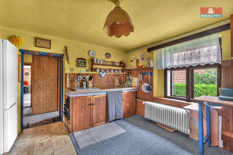 Prodej rodinného domu, 200 m², Třebihošť, Zvičina - 10