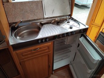 Karavan LMC, Kuchyňka, Koupelna, Topení - 10