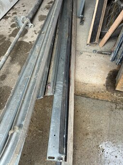 Sekční garážová vrata - 10