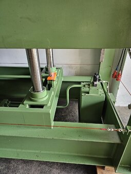 Dýhovací lis OTT - 10