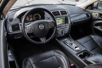 Jaguar XK 5.0 V8 Portfolio Coupé - 10