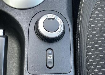Nissan Qashqai n-tec 2.0i 16v 4x4 AUTOMAT ALU automat 104 kw - 10