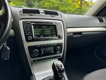 Škoda Octavia 2012 1.6 TDI Bluetooth Senzory Výhřev Rozvody - 10