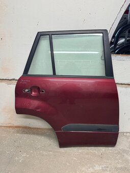 Suzuki Grand Vitara 3 2005-08, pravé dveře - 10