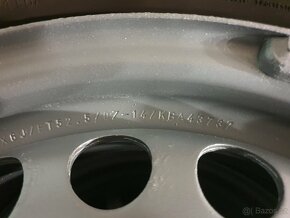 Plechové disky na zimních pneu 195/65 R15 T - 10