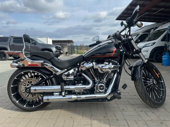 Harley Davidson Breakout 117 - 10