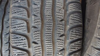 Prodám levně 4ks. málo jeté zimní pneu 195/60 r15 - 10