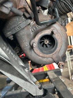 Motor 1.9TDI 96kW AVF - 10