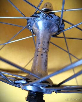 zapletená kola Mavic MA40, náboje Shimano 600 - 10