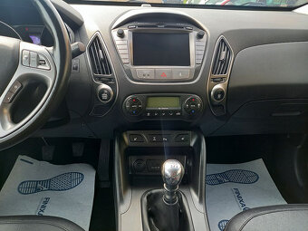 Hyundai IX35 2.0CRdi 100kw 4x4+klima+alu.kola+ČR - 10