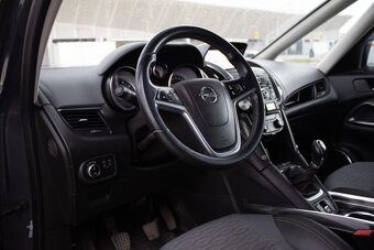Opel Zafira 2013 - 10