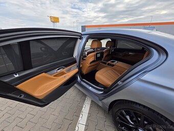 Bmw M 750 li g11,g12 Individual, x drive,2022 zaruka 2027 - 10