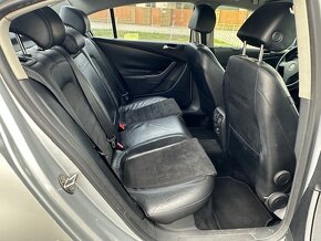 Volkswagen Passat 2.0 TDI NAVI AUTOMAT DSG ČR SPZ - 10