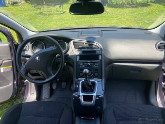 Peugeot 5008 - 10