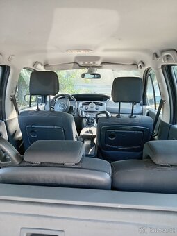 Renault Grand Scenic 1.9 D - 10
