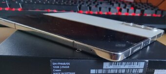 Samsung Galaxy Z Fold 5 12/256Gb - 10