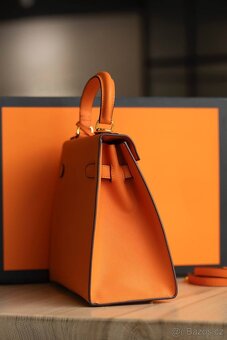 🧡 Exkluzivní kožená kabelka v oranžové – luxusní styl a nad - 10
