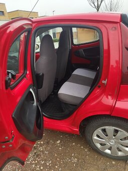 Peugeot 107 1.0 - 10