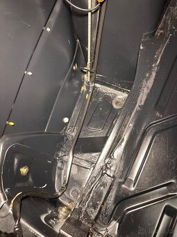 Mercedes Benz w201 190e - 10