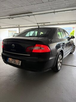 ŠKODA SUPERB II 2.0TDI - 125 kW - AUTOMAT - VŠE PLNĚ FUNKČNÍ - 10