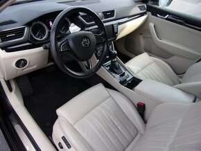 Superb combi 2,0 TDI DSG L&K - 10