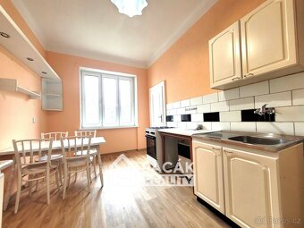 Prodej prostorného bytu 2+1 (95 m2) v centru Přerova, ul. Če - 10
