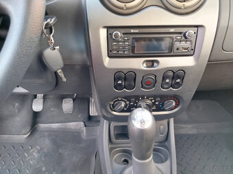 Dacia Duster, 1.6i s LPG, nádrž 2031, nová STK, tažné - 10