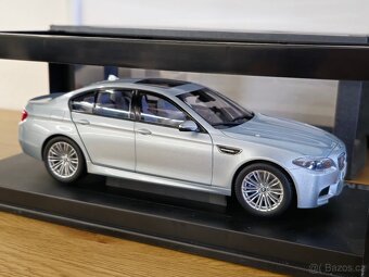 BMW M5 1:18 Paragon Models - 10