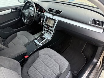 VW PASSAT 2.0 TDi DSG 4x4 ALLTRACK XENON KAMERA TAŽNÉ - 10