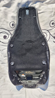 Sedlo LePera Made In USA na Harley Davidson touring modely - 10