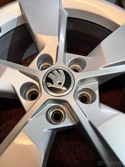 5x112 R17 Originál alu Škoda Yeti - ET 45 - 10