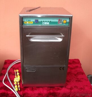 Myčka na nádobí. Výrobník ledu. Barovou myčku. Váha. Nařezak - 10