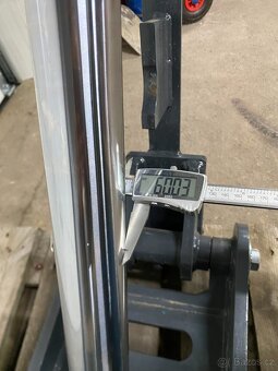 Pridržovací palec na bagr , minibagr , pridržovač , thumb - 10