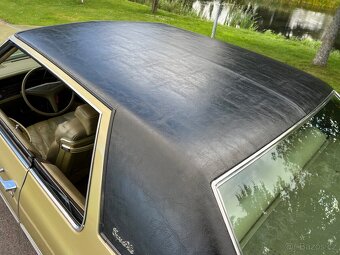 1973 Cadillac Coupe Deville - 10