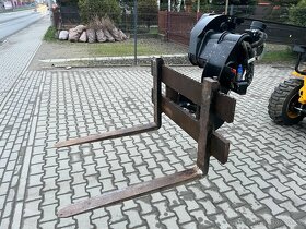 Teleskopický nakladač manipulátor JCB 520-40, Manitou, Merlo - 10