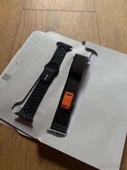 Apple Watch Ultra 49mm Cellular + GPS - 10