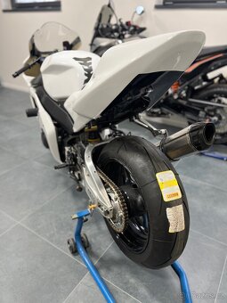 Honda CBR 954RR Fireblade 2003 - 10