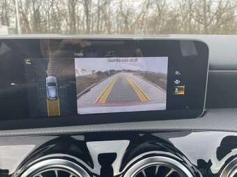 Mercedes-Benz Třídy A, 200d 8G DCT AMG KEYLESS - 10