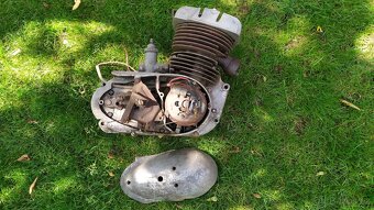 Motor ČZ skútr prase 175 450 - 03 - 10
